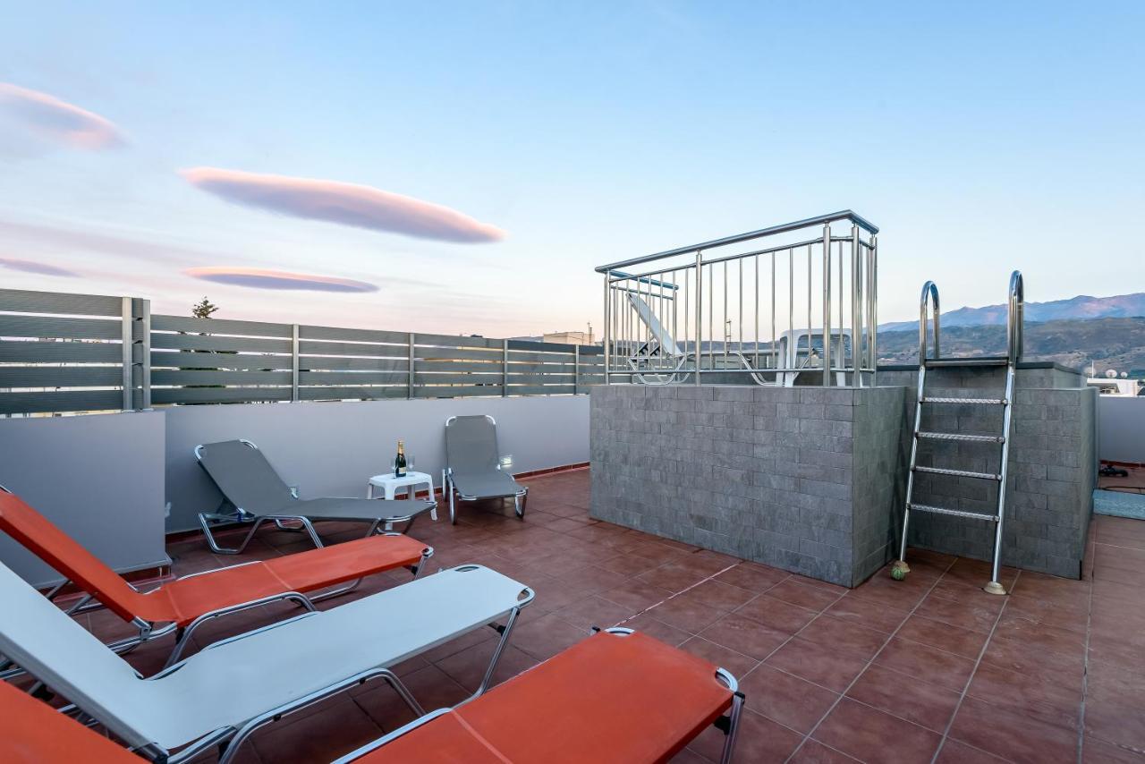 Luxury Villa In City Center With Rooftop Swimming Pool Ханья Экстерьер фото